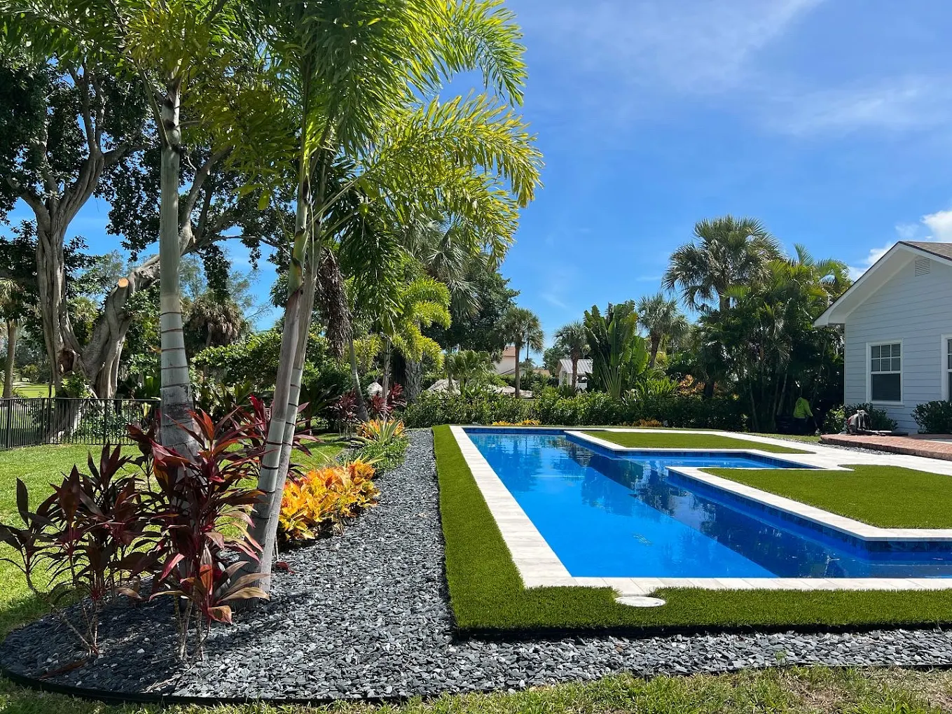 Professional professional tree trimming services by 3H Landscaping